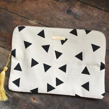 ★40%OFF★arkakama アルカカマ This is a BIG PORCH Triangle CREAM×BLACK AR00011