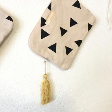 ★40%OFF★arkakama アルカカマ This is a small PORCH Triangle CREAM×BLACK