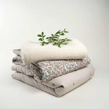 garbo&friends ガルボアンドフレンズ Floral Vine Filled Blanket