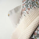 garbo&friends ガルボアンドフレンズ Floral Vine Filled Blanket