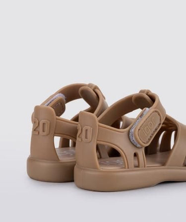 igor イゴール TOBBY SOLID トビーソリッド183 TAUPE 97 サンダル S10271 ブラウンベージュ