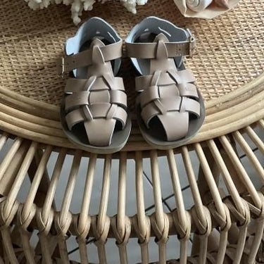 Salt Water Sandals ソルトウォーターサンダル Shark Latte シャーク ラテ 4423 4823