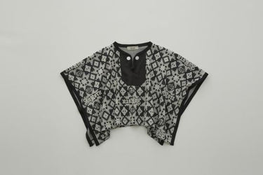 ★50％OFF★2023AW★eLfinFolk エルフィンフォルク Eight Star Jaquard Poncho black elf-232J09