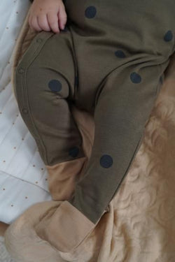 organic zoo オーガニックズー Olive Dots Suit w/ contrast feet 13ODSLOZ