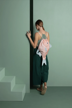 Donfisher ドンフィッシャー PINK SILVER BIDDY Adult ピンククロサギ 魚バックパック リュック