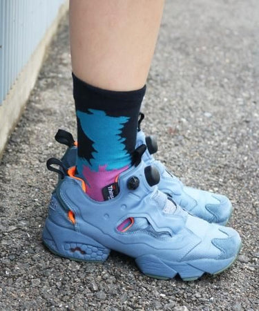 KIVISDOU キビスドウ 靴下 デカルコマニー クルーソックス black×lightblue ２Ｐk40643