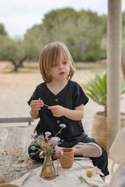 ★40%OFF★2024SS★1+in the family ワンモアインザ・ファミリー ADRIANO s/sleeve overall anthracite #456414131
