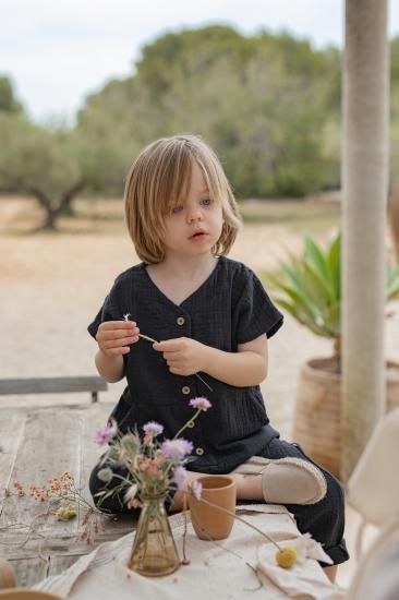 ★40%OFF★2024SS★1+in the family ワンモアインザ・ファミリー ADRIANO s/sleeve overall anthracite #456414131