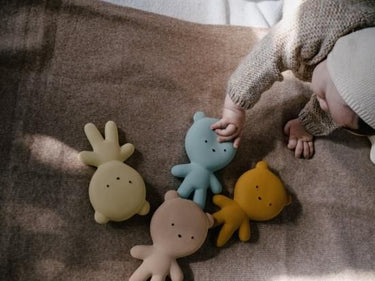 WE ARE GOMMU GOMMU MINI BEAR ALMOND GOMMU103-916