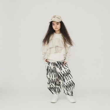 ★8-10月入荷予定ご予約★2025AW★nunuforme ヌヌフォルム ランダムフリルスウェット White adult 13-nf24-822-503