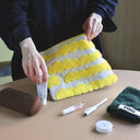 Olya オリヤ Fluffy Flat Pouch Elephant 710012
