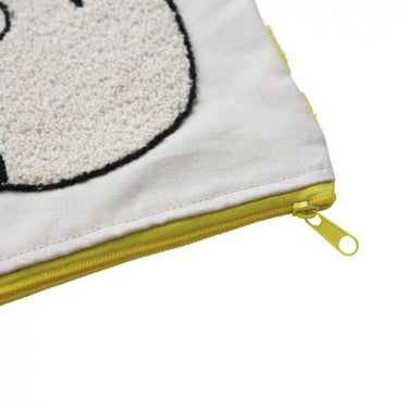 Olya オリヤ Fluffy Flat Pouch Polar bear 710014
