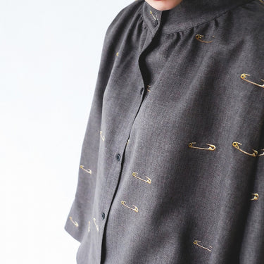 ★2026AW★michirico ミチリコ Safety pin embroidery shirts ダークグレー MR26AW-28(adult)