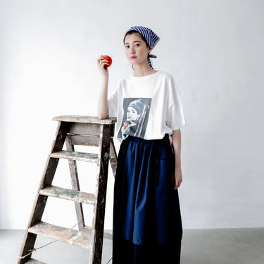 ★入荷済み★2026SS★michirico ミチリコ Girl nibbling apple T ホワイト MR26SS-05 (adult)