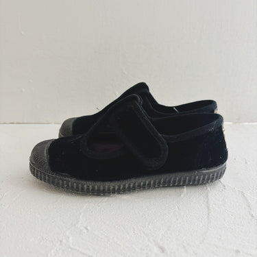 CIENTA シエンタ ベロアTストラップシューズ negro/velour ブラック/ベロア 977075 01